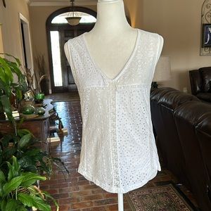 Sundance Eyelet and lace v-neck tank szXS